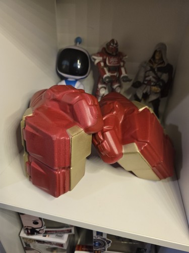 Hulkbuster smash hands fists - hulkbuster,